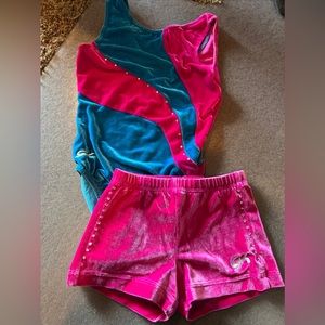 Gk adult xs pink and turquoise velvet leotard and matching shorts with crystals